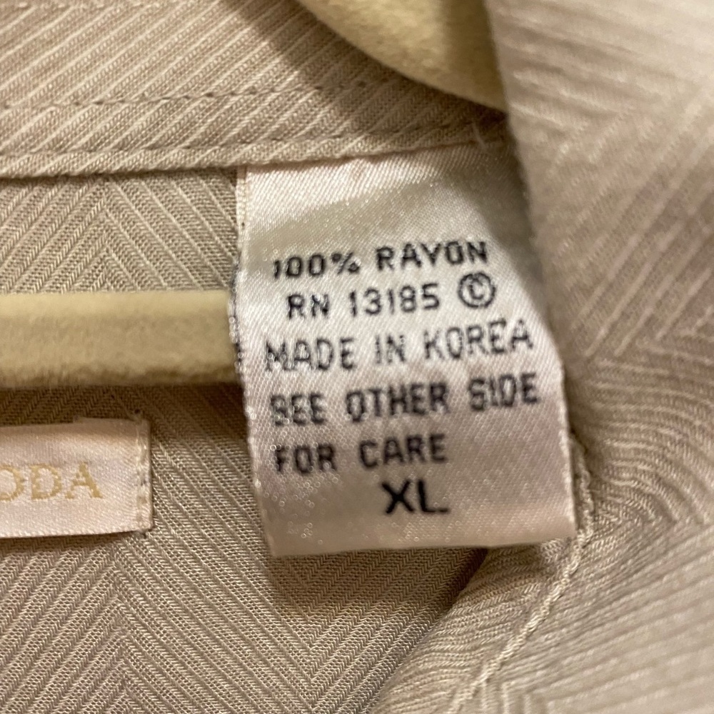 Men’s  CAMPIA XL short sleeve button down shirt in beige with diner logo. - Picture 6 of 12